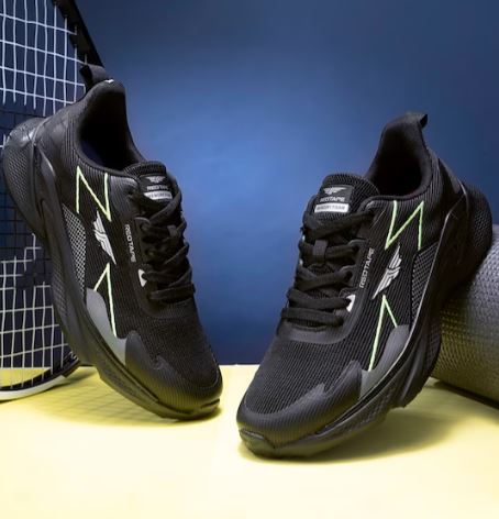 Red Tape Men Black Walking Shoes