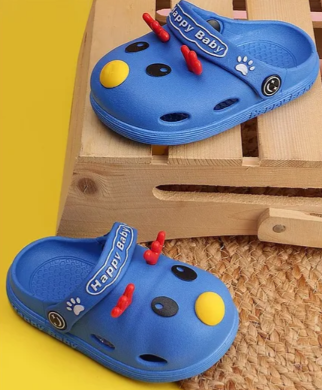 Reindeer Design Embossed Clogs