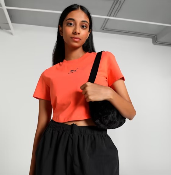 DARE TO Women's Cropped T-shirt
