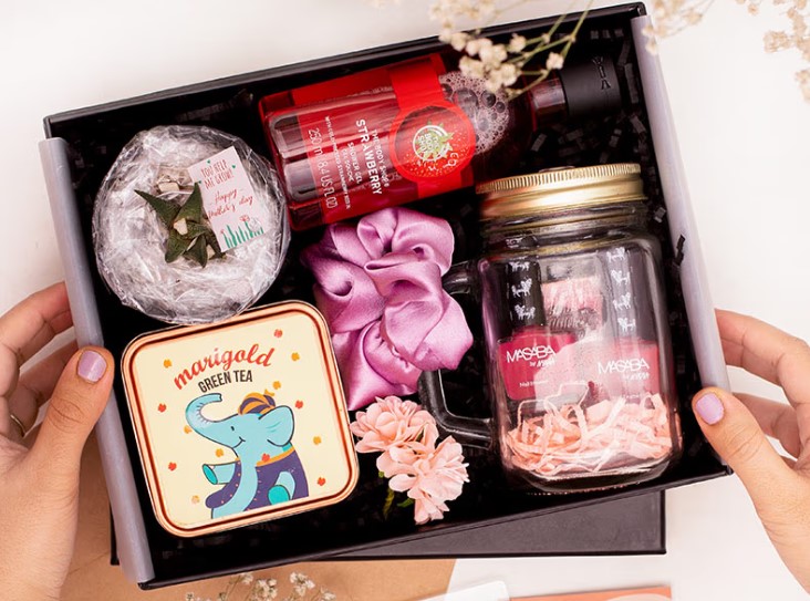 Green Tea With Shower Gel N Rose Soap For Mom