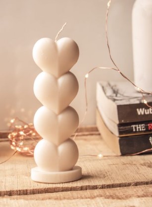 Heart shaped Pillar candle-White