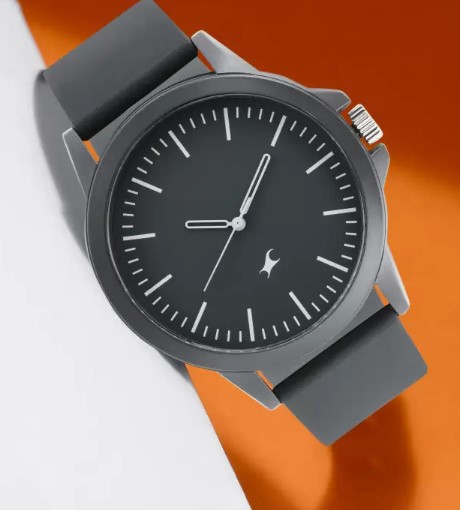 Minimalists Analog Watch