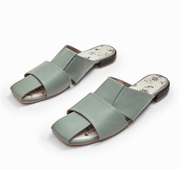 Palm Tree Print Cutout Mules